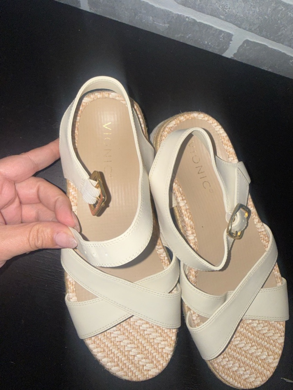 Vionic Cream Cross-Strap Espadrille Sandals - Picture 3 of 5